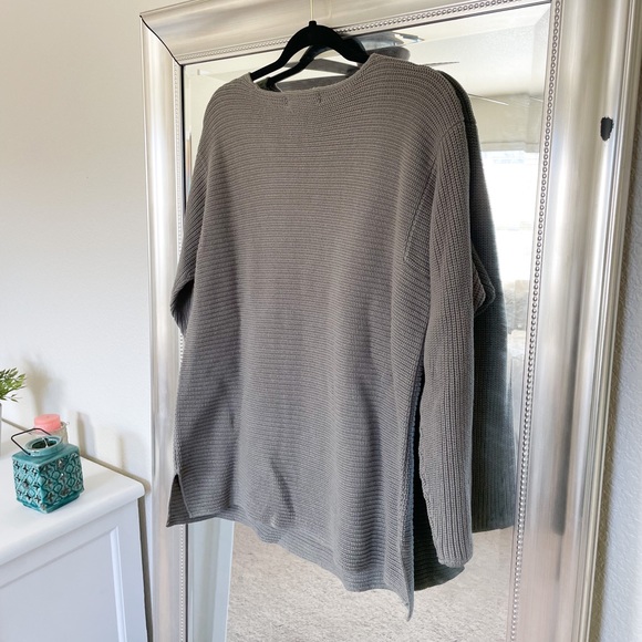 Knitted Sweater - Picture 3 of 4